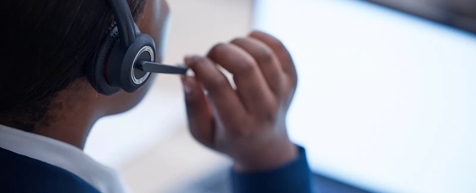 Local Area Codes vs. Toll-Free Numbers: What Door County Customers Actually Prefer